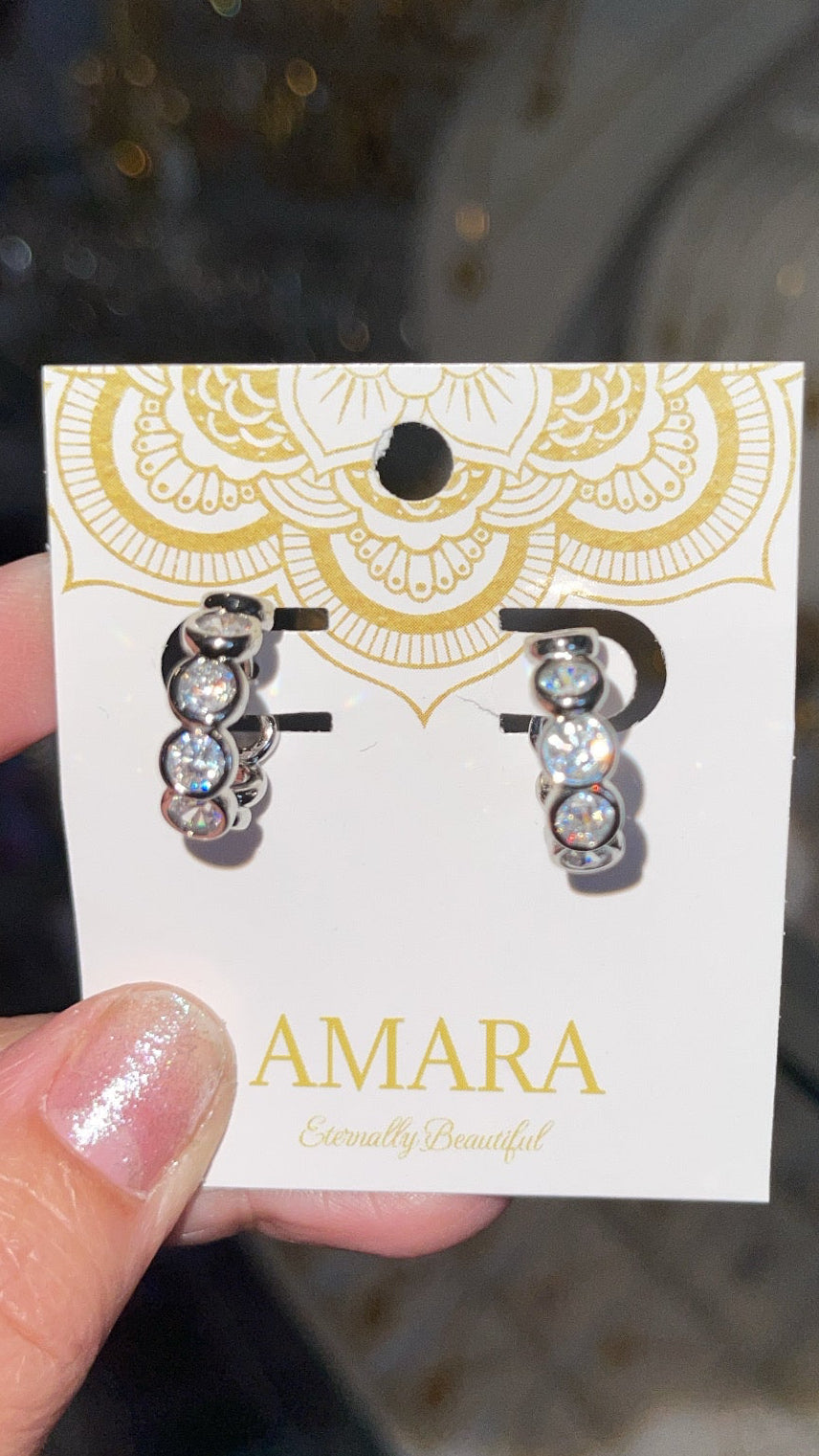 Mia Hoops ( 2 options)