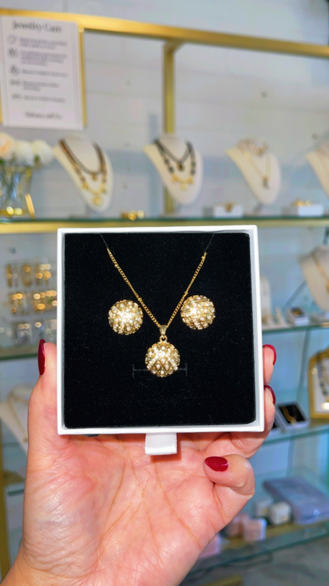 Gold Crystal Jewelry Set