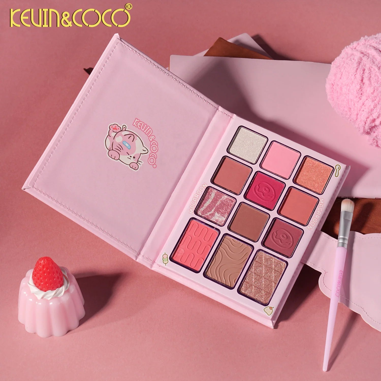 Kevin&Coco Macaroon Eyeshadow Palette + Brushes