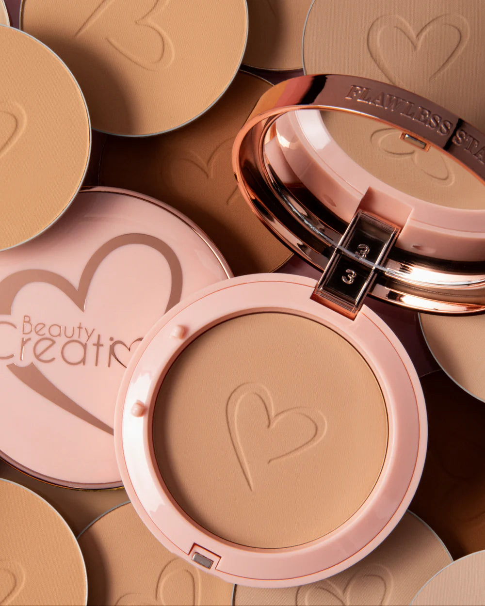 FLAWLESS STAY POWDER FOUNDATION