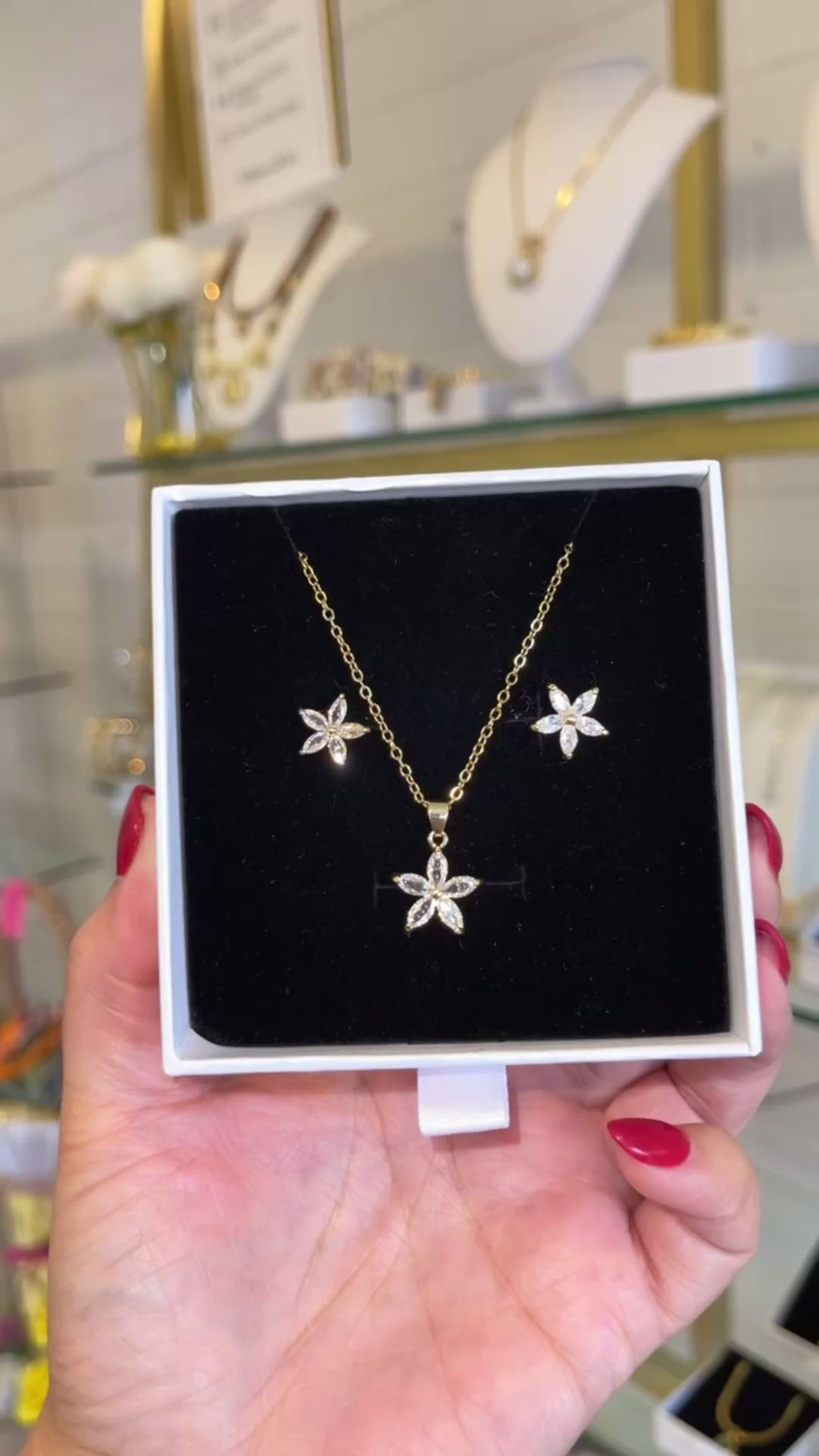 Amara Star Flower Set