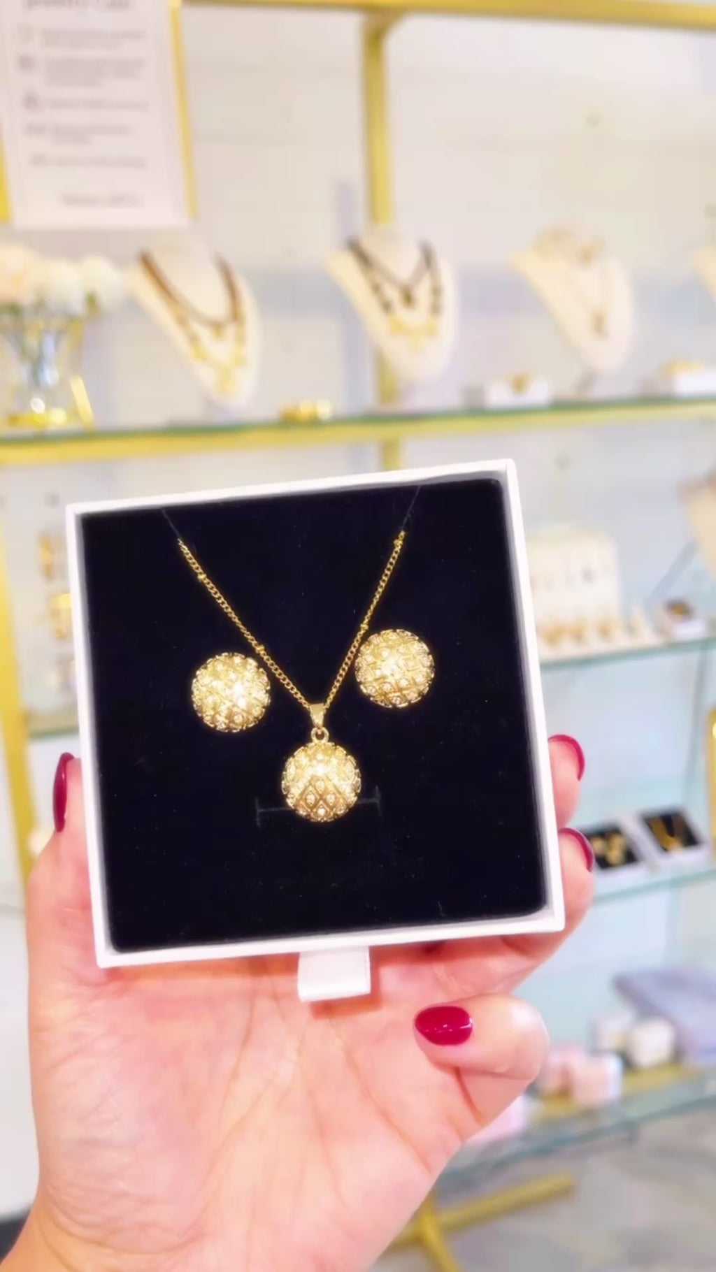 Gold Crystal Jewelry Set