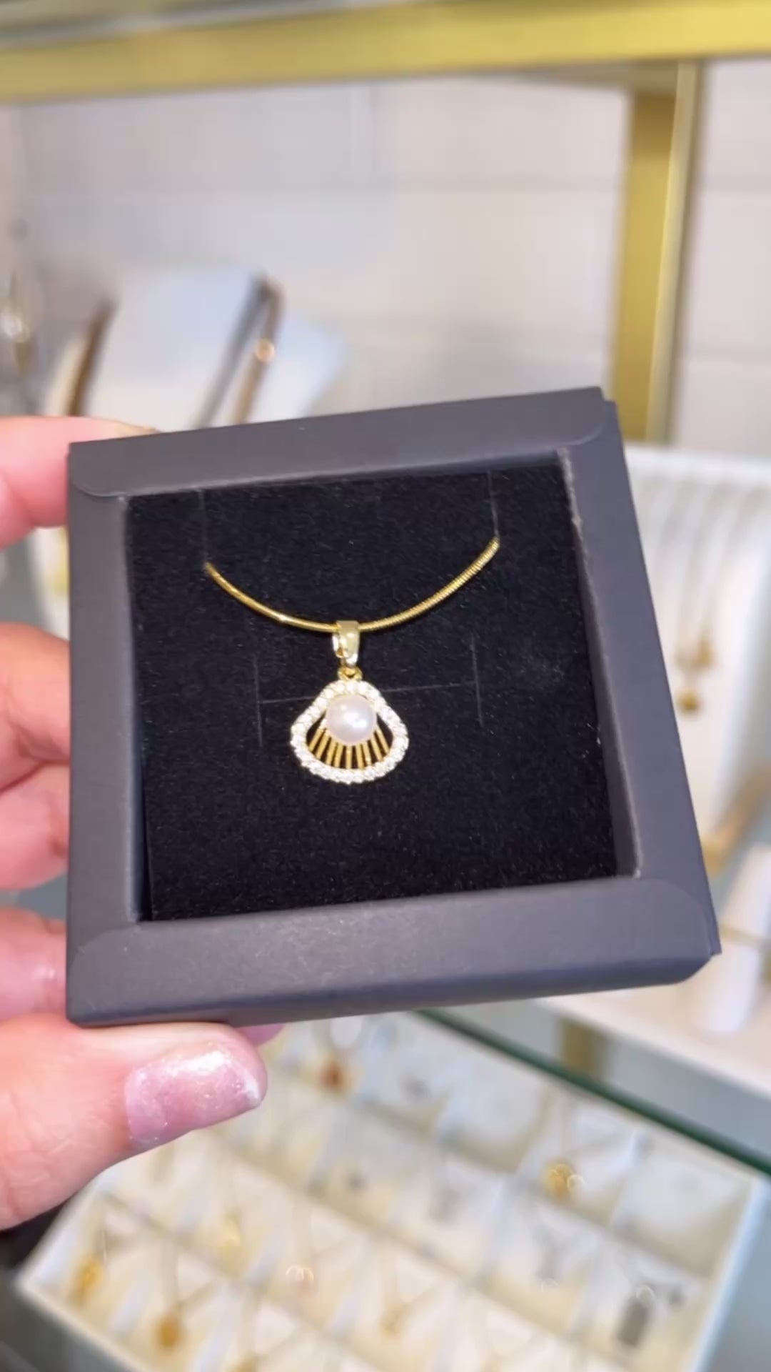 Ocean Glow Shell Necklace